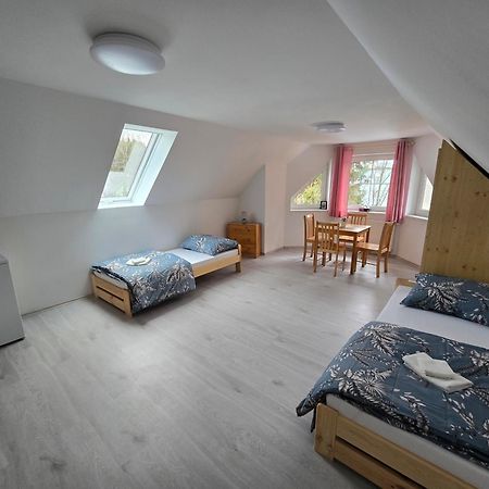 Apartmany Almond ハルラホフ エクステリア 写真