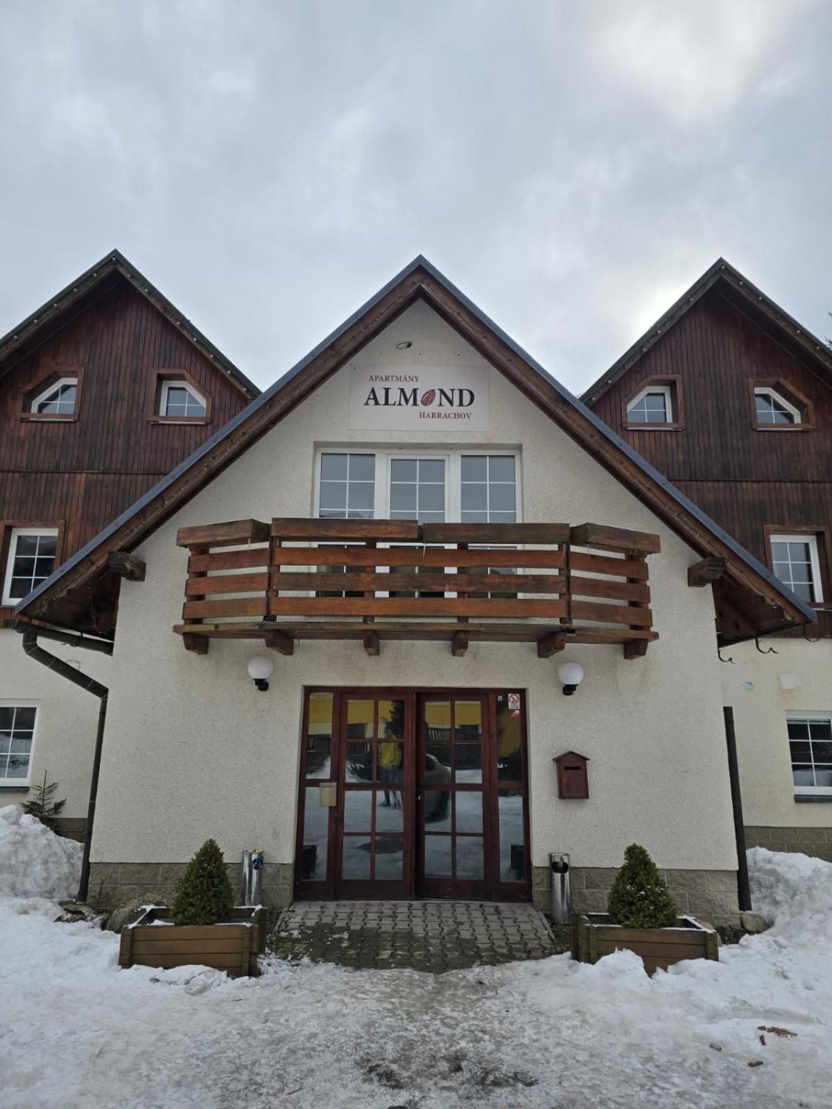 Apartmany Almond ハルラホフ エクステリア 写真